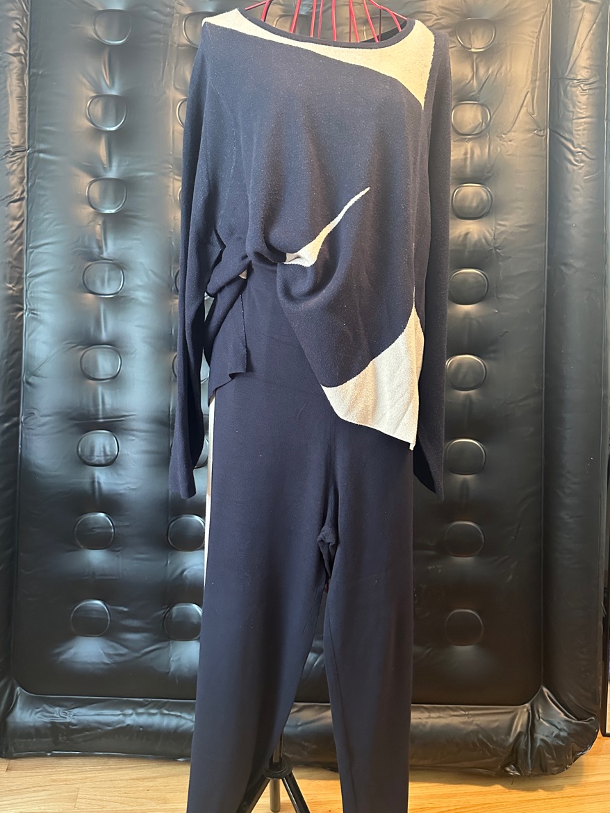 Max Mara Black & Cream Colorblock Knit Top And Pants Set